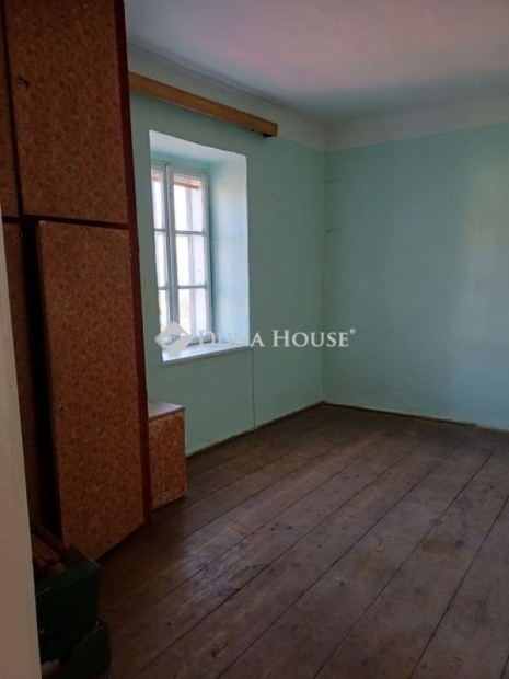 119 nm-es h�z elad� P�cs