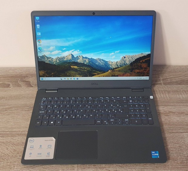 11 gen Dell Vostro ngymagos laptop i5-1135G7 256+500GB Windows 11