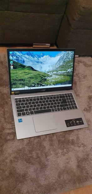 11 genercis Acer Aspire laptop