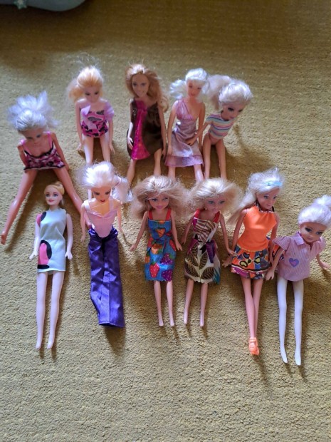 11db-os Barbie baba jatekcsomag - egyben