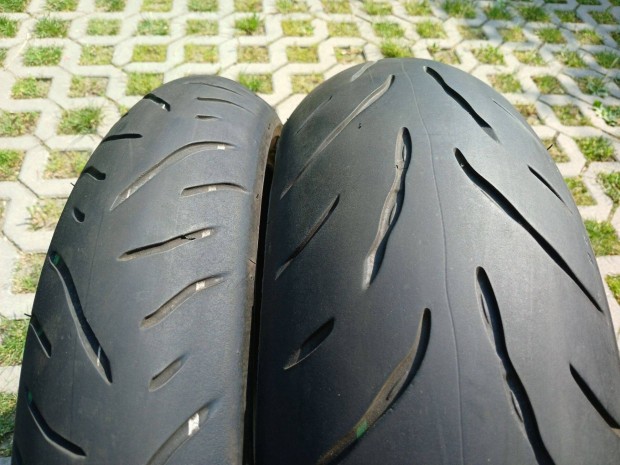 120/70-17 & 180/55-17 Bridgestone T32 túra motorgumi pár 2023.évj. 85%