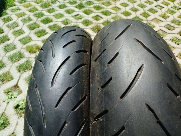 120/70-17 & 180/55-17 Dunlop GPR-300 motorgumi pros 2018.vj. 90%