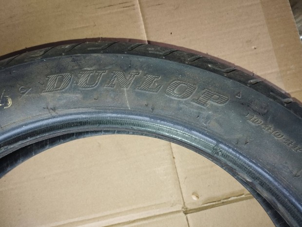 120 90 17 Dunlop első motorkerékpár gumi