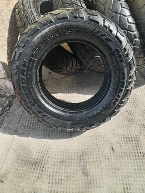 120/90 r10 használt robogó gumik
