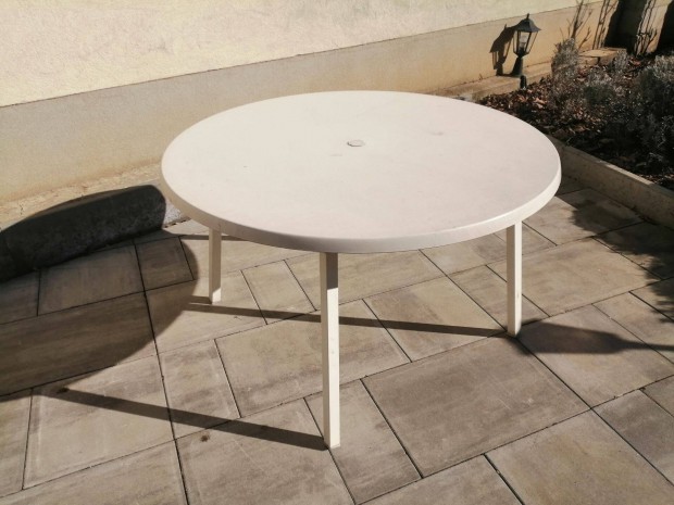 120 cm Kettler Extra Erős Kerti asztal