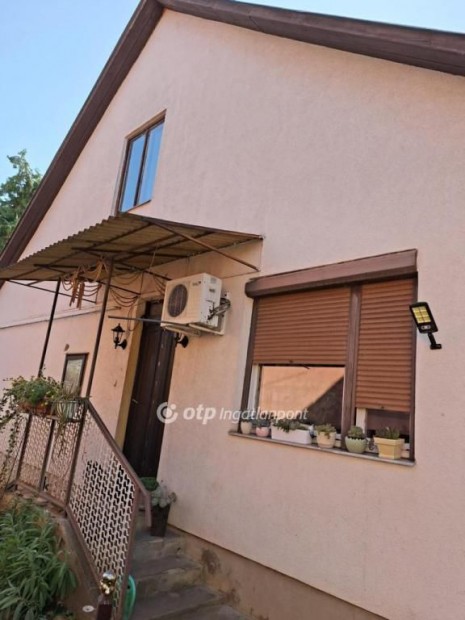 120 nm-es h�z elad� Tiszavasv�ri