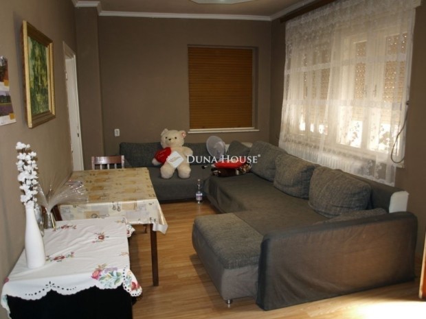 120 nm-es h�z elad� Vecs�s