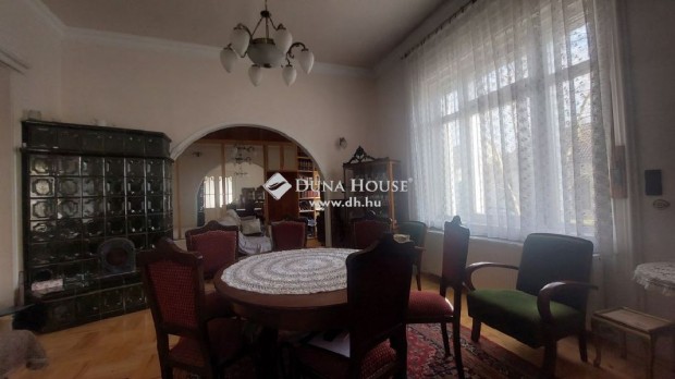 120 nm-es lak�s elad� B�csalm�s