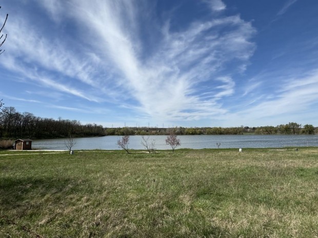 1214 nm-es telek elad� Gy�r�