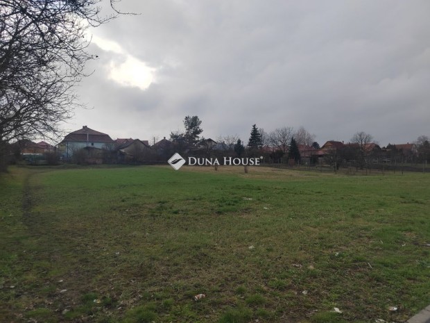 1220 nm-es telek elad� Kartal