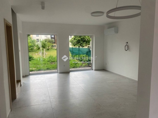 122 nm-es lak�s elad� Hajd�szoboszl�