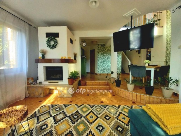 123 nm-es h�z elad� Ordacsehi