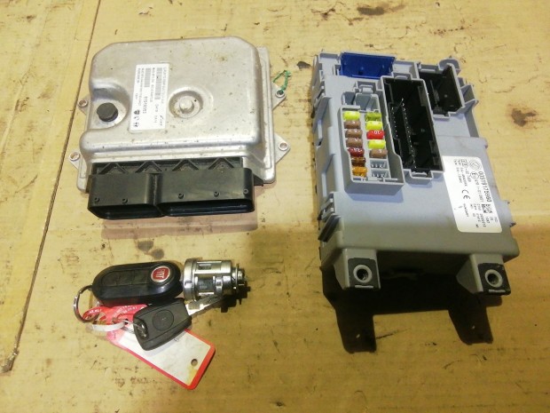 125485 Fiat Nouva Punto 1,3 16v Diesel 85 Le motorvezérlő szett