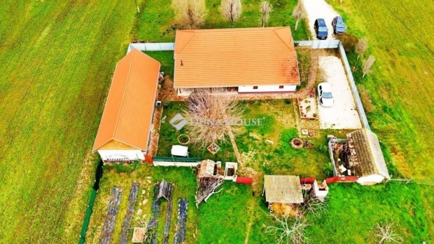 125 nm-es ház eladó Csongrád