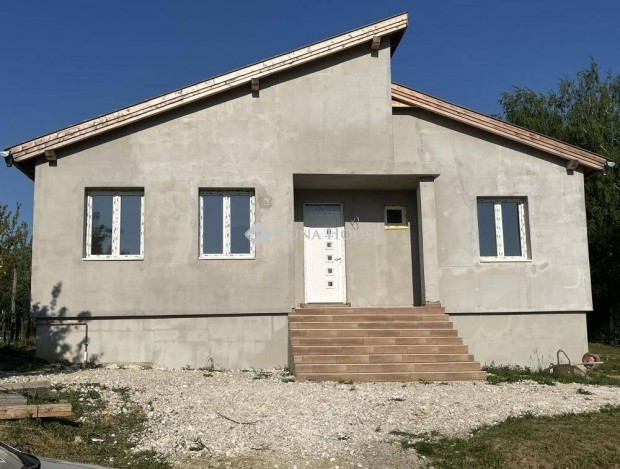 125 nm-es ház eladó Nagypáli #4985569