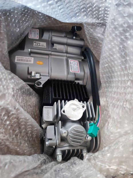 125-s pitbike j motorblokk elad 