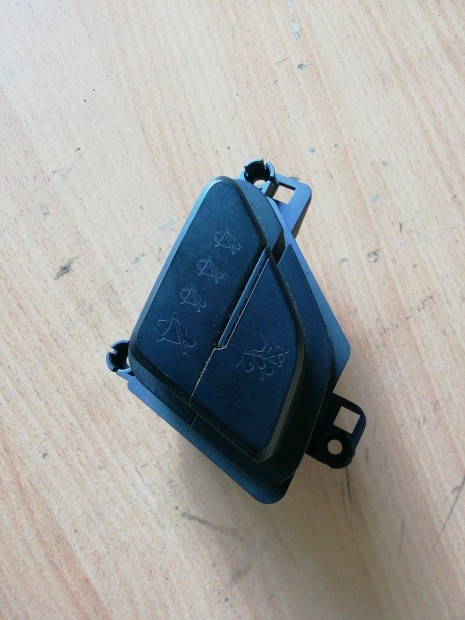 126771 Hyundai I 30 2008-2012 Belső kapcsoló