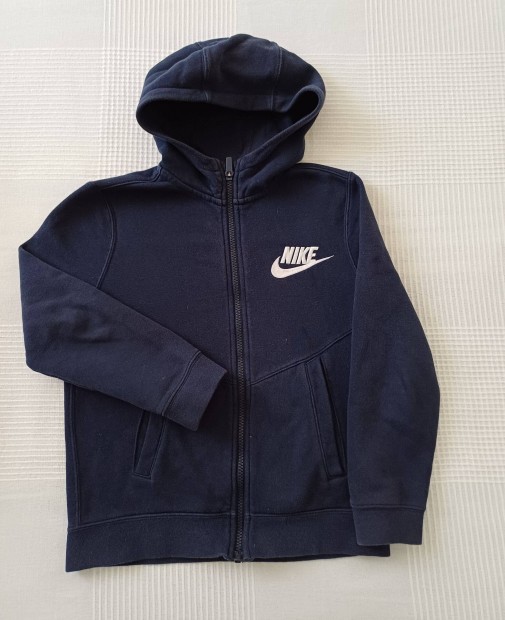 128-137-es Nike pamut pulóver
