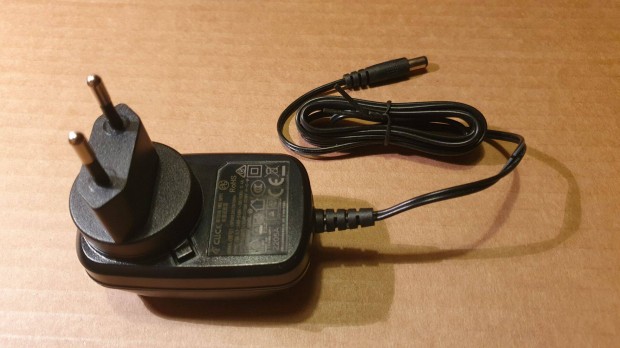 12V 1A tápegység adapter töltő
