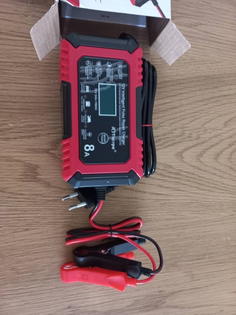 12V Autó Akkumulátor töltő gyors töltés 8A Autós 12 V