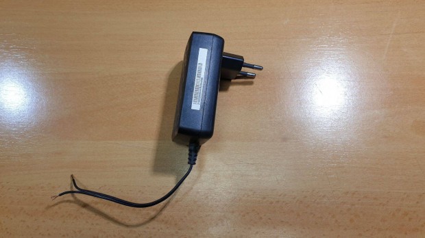 12V - 1A adapter, tápegység eladó