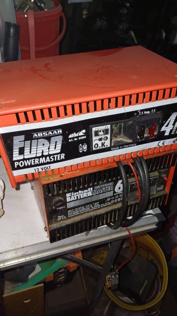 12V akkumulátor töltő