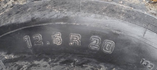12.5 R20 p�tkocsi ker�k