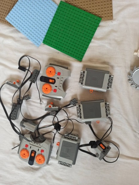 12,6 kg ömlesztett lego eladó!!