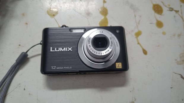 12 Megapixeles Lumix gp elad