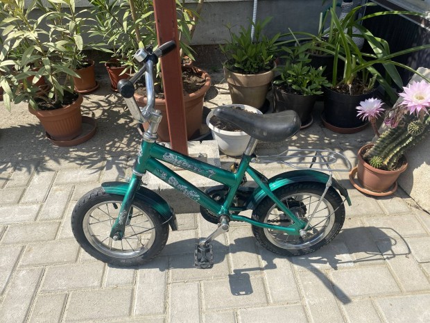 12-es gyerek bicikli több színben