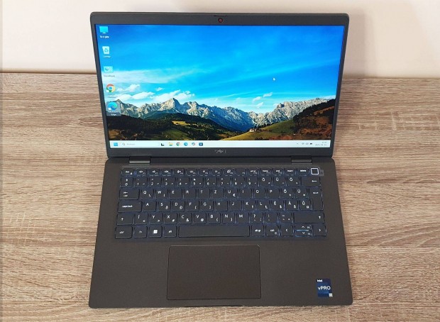 12 generációs tízmagos Dell Latitude 7430 Carbon Core i7-1265U laptop