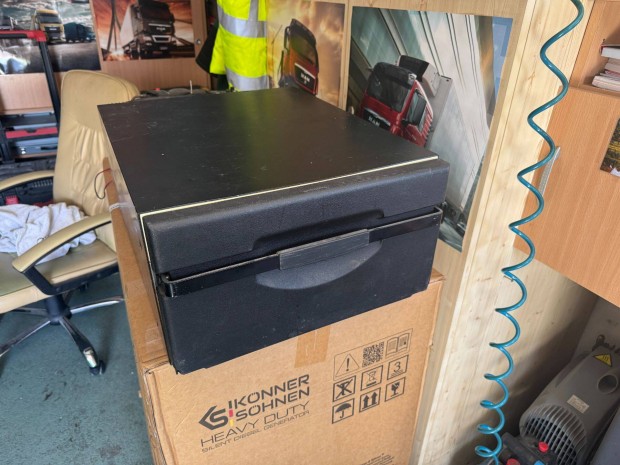 12v Gy�ri italh�t�