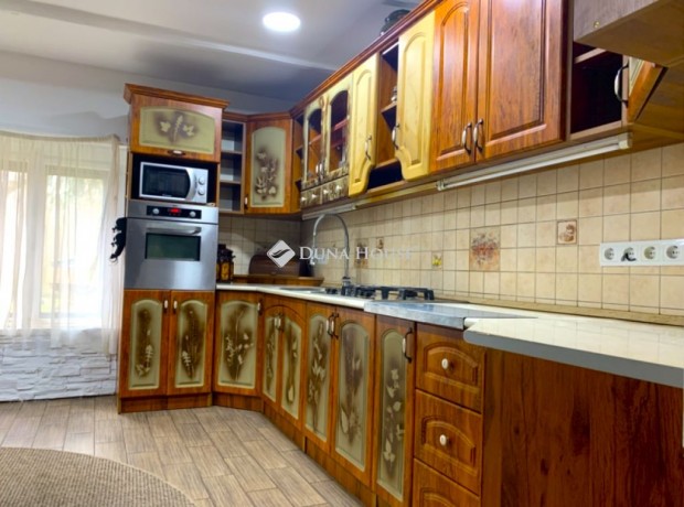 130 nm-es h�z elad� Kecskem�t