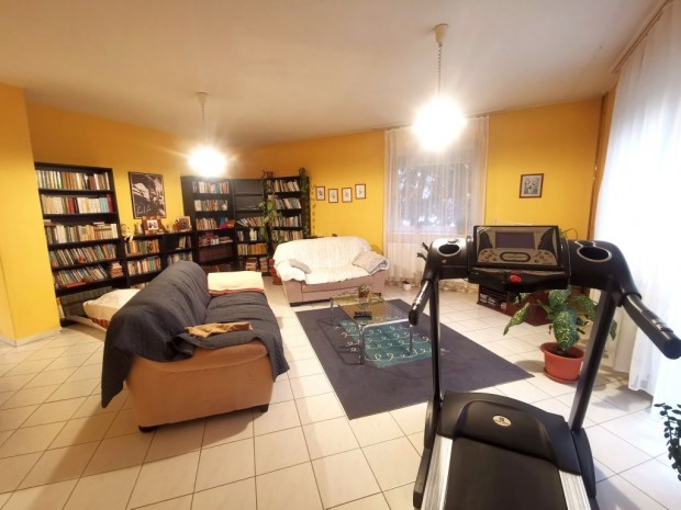 130 nm-es h�z elad� Kiskunlach�za