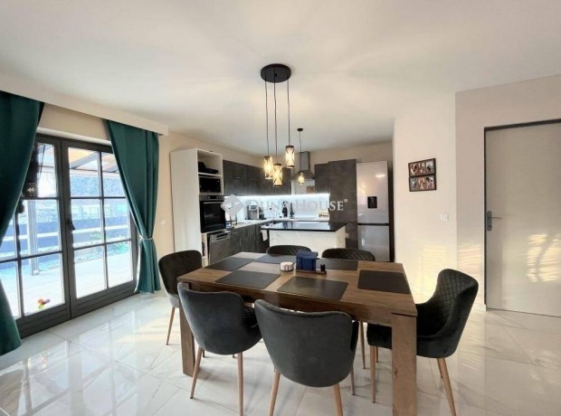 130 nm-es h�z elad� S� #5175687