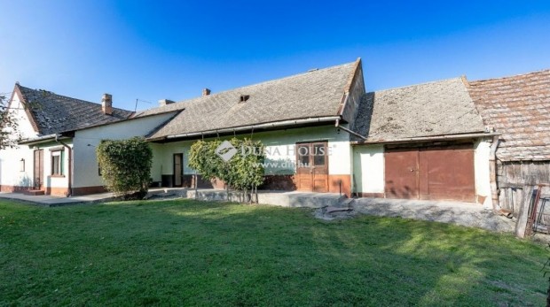 132 nm-es h�z elad� Nagycsepely