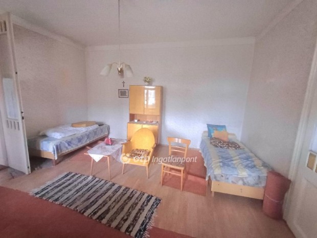 133 nm-es h�z elad� Baja