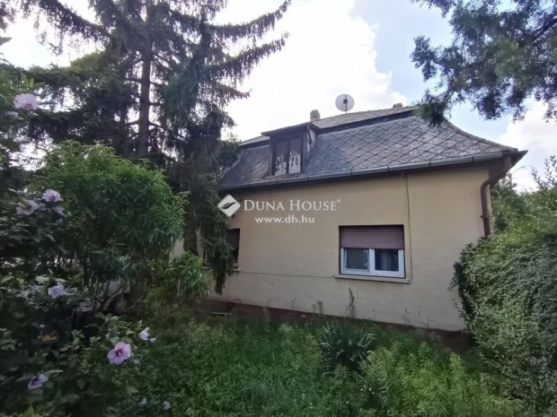 136 nm-es ház eladó Gyömrő