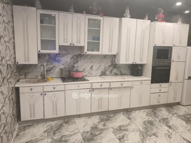 139 nm-es h�z elad� T�r�kszentmikl�s