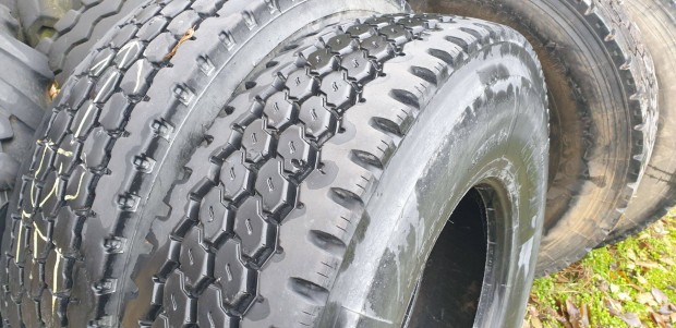 13R×22.5 Kamion gumi