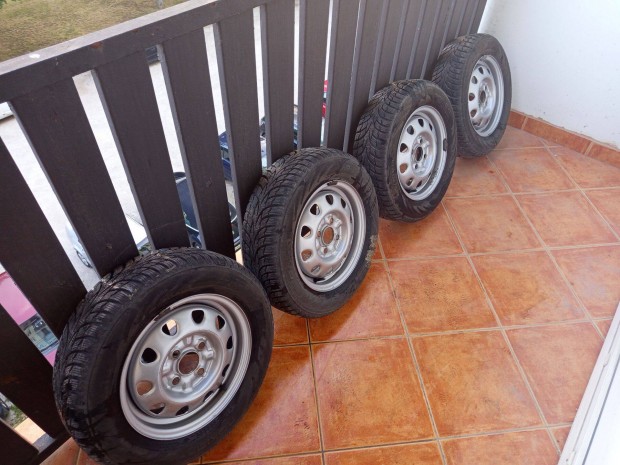 13 4x100 Skoda Felicia lemez felni garnitúra