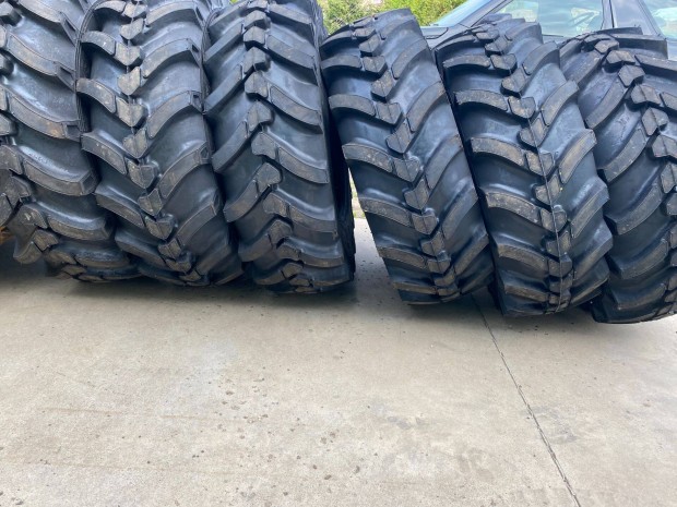 13.6R20 Rosava F-331 MTZ első gumi mezőgazdasági Nyíregyháza, Alkony u