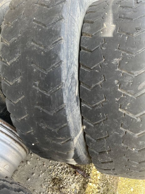 13 R 22.5 Teher gumi