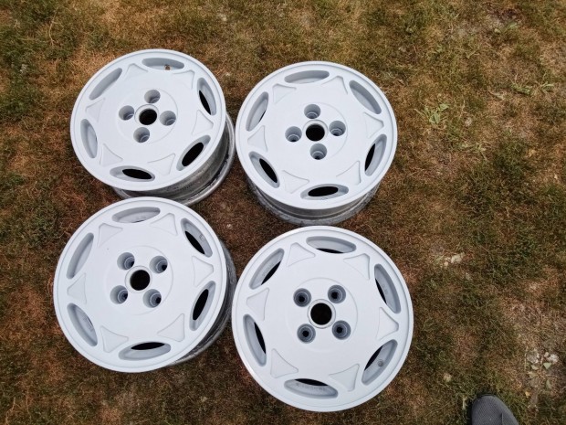 13"Renault alufelni garnitúra eladó
