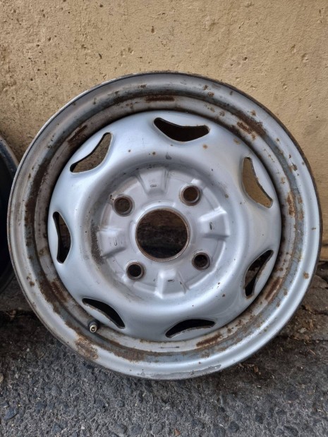 13 col Suzuki Swift lemezfelni 2db