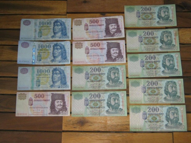 13 db Forint papírpénz, bankjegy
