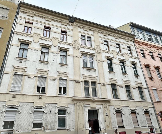 13 ker Hegedűs Gyula utcában 40 m2 1 szobás felújítandó lakás eladó