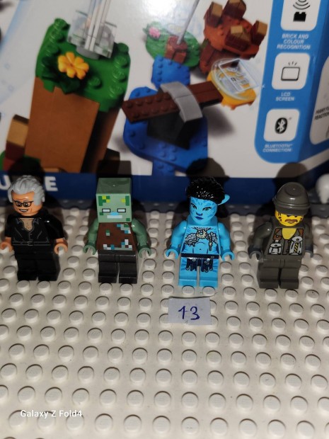 13 lego figurk nagyon olcson 