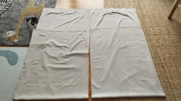 140X250 cm-es sötétítő függöny, 2 db
