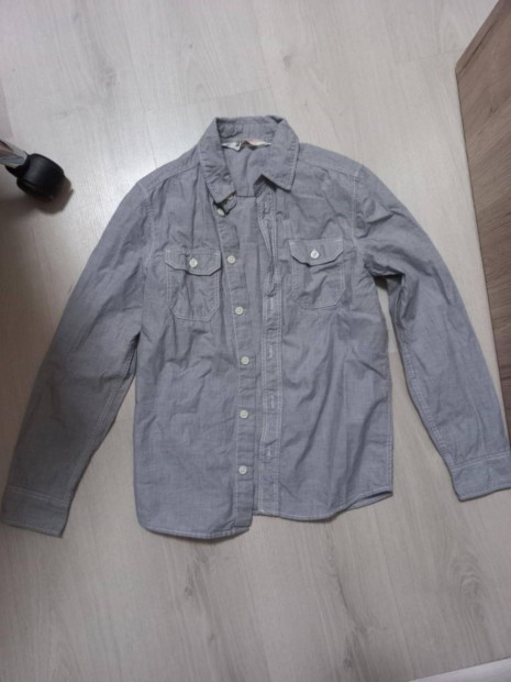140-es méretű H&M ing
